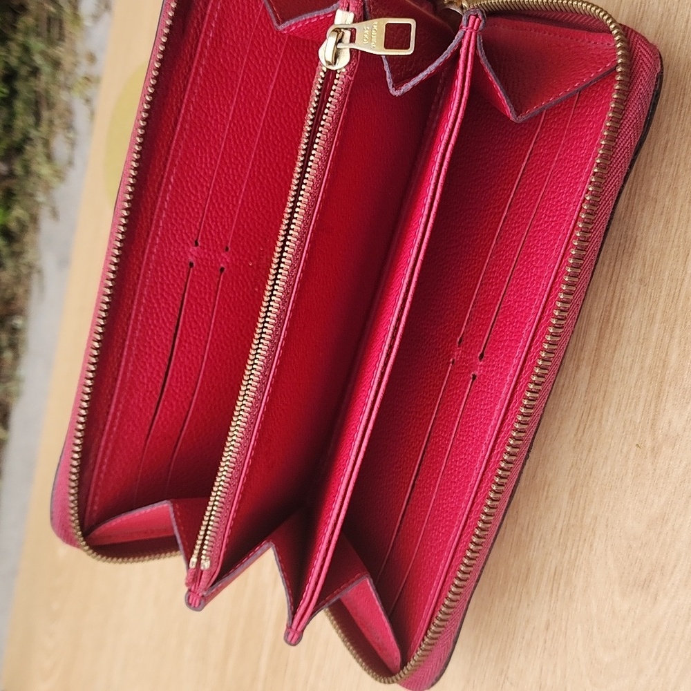 LOUIS VUITTON Round Zipper Monogram Empreinte Leather Zippy Wallet - Picture 10 of 15